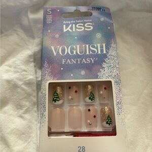 KISS Vogueish Fantasy Festive Nail Set